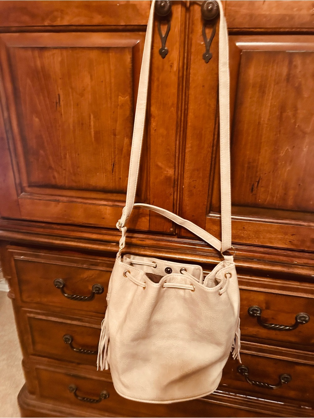 Fringed Drawstring Shoulder Bag - Cream - Picture 5 of 6